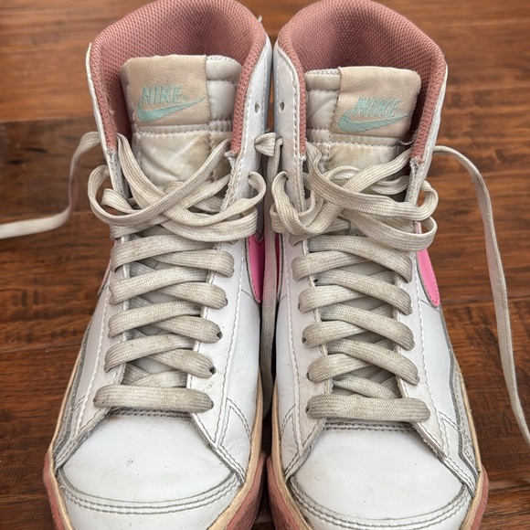 Nike Blazer Mid ‘77, white and pink, size 3.5 US - Picture 9 of 9